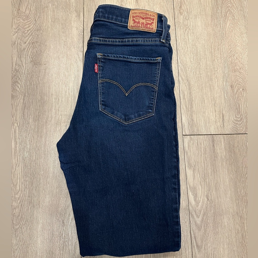 Levi's Women’s 724 High Rise Straight Jeans 30